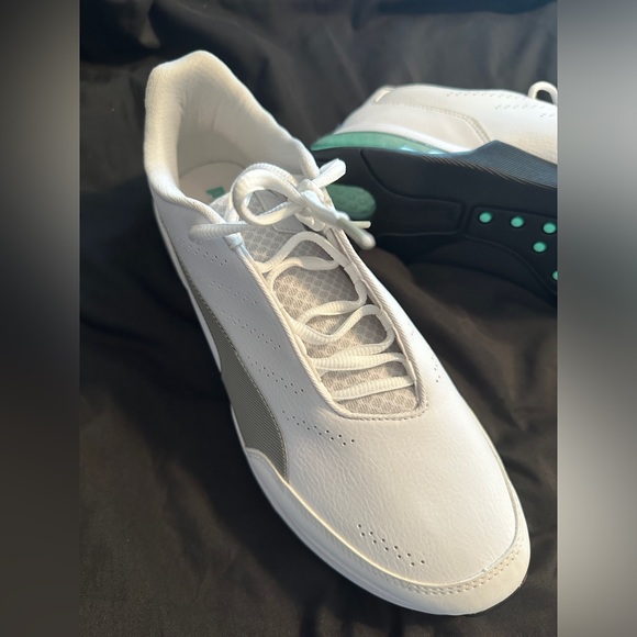 NEW PUMA MERCEDES BENZ AMG PETRONAS MOTORSPORT Size 11 with box no lid - Picture 2 of 10